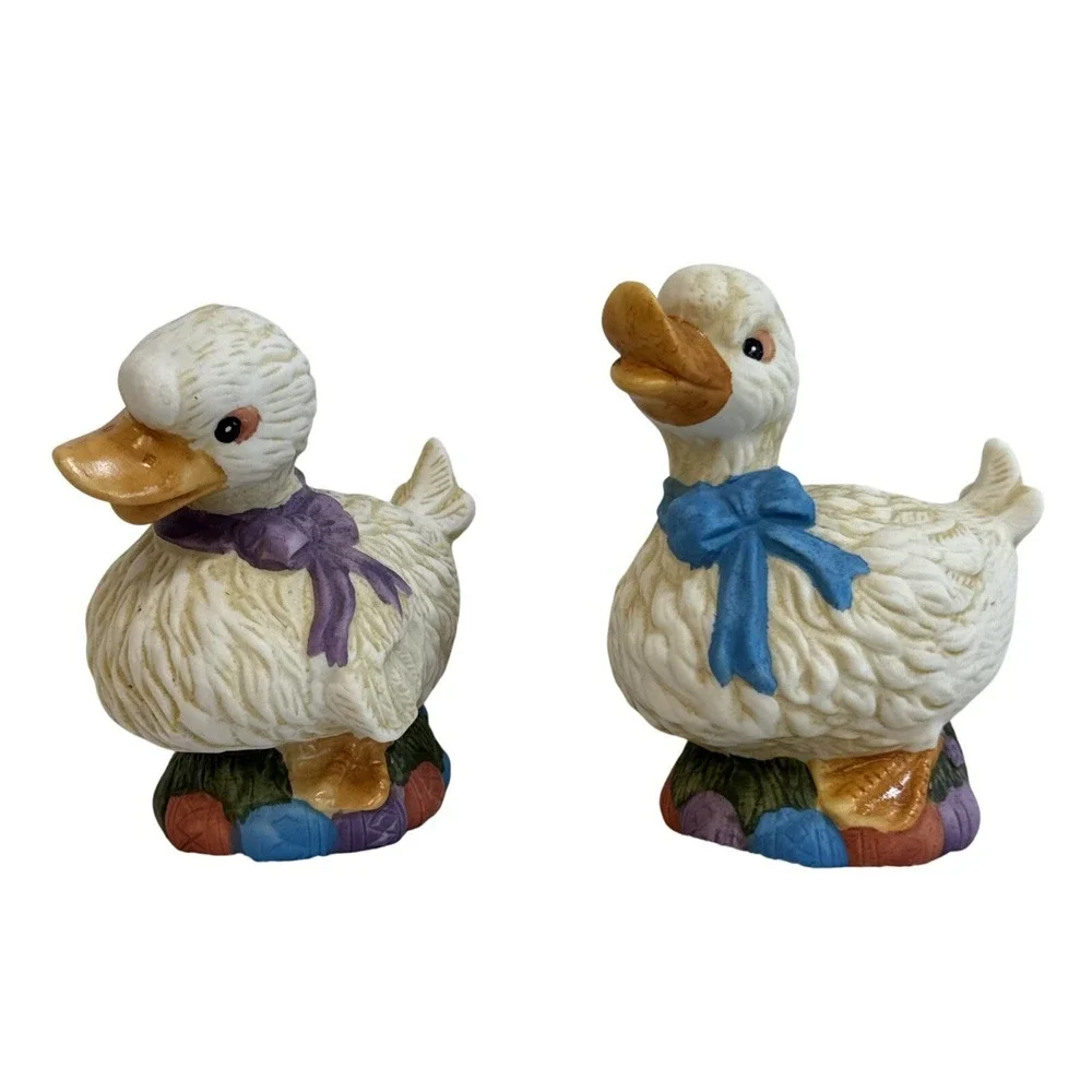 Vintage Pair‎ Ceramic Duck Figurines Spring Pastel Decor Display Collectible